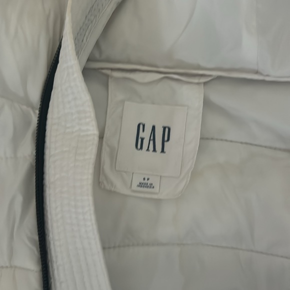 Gap women’s size small comfiest down coat - Picture 2 of 2